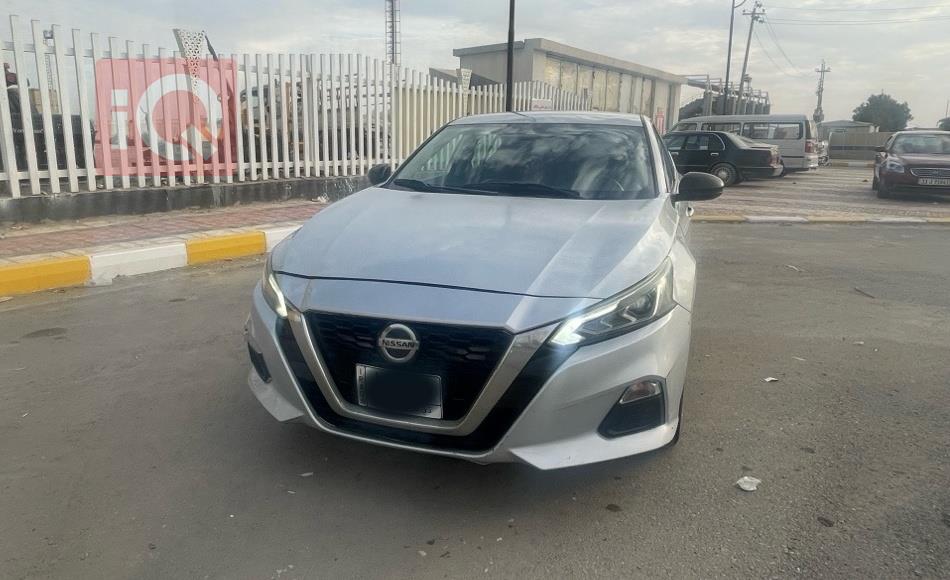 نيسان ألتيما